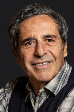 Roger Schawinski as Self