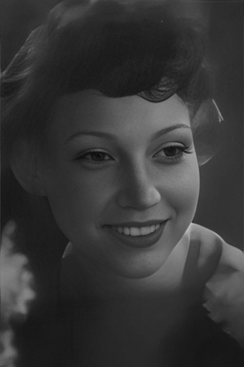 Vilija Ramanauskaite as Kira