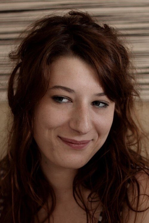 Eulalie Juster as Lola