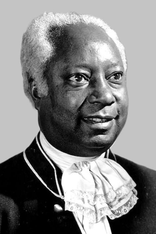 Jesse Graves as Headwaiter (uncredited)