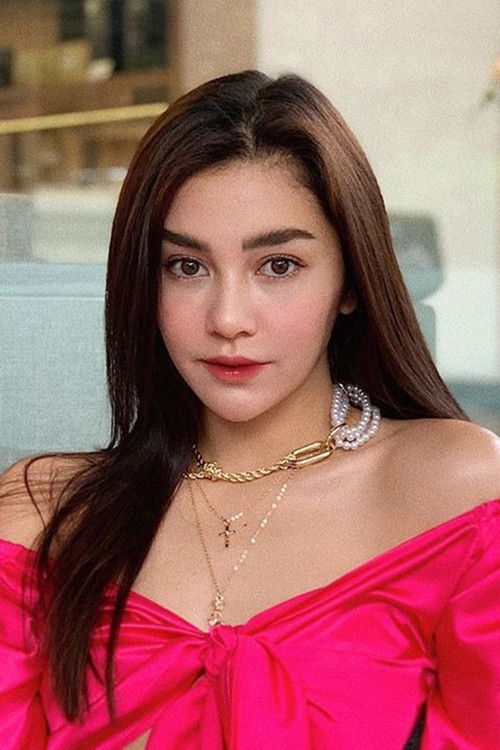 Suzana Renaud as Jingjung