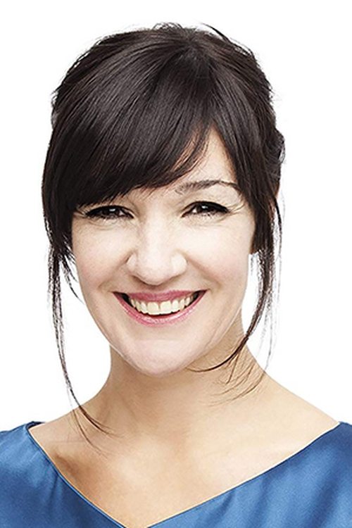 Hilda Fay as Amy Kane