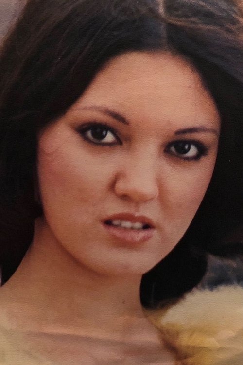 Seri Ishikawa as Pop singer