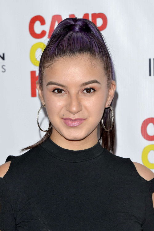 Amber Romero as Elle