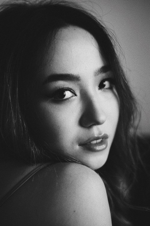 Mireia Espluga as Red (Segment: Rooster)