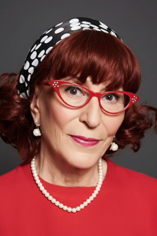 Gönül Ülkü Özcan as Afife