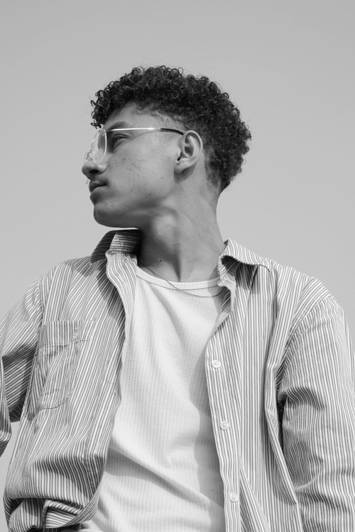 Guillen Medeiros as Natan