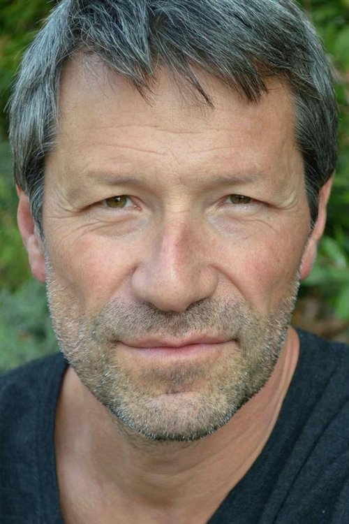 Denis Leroy as Unionist breeder