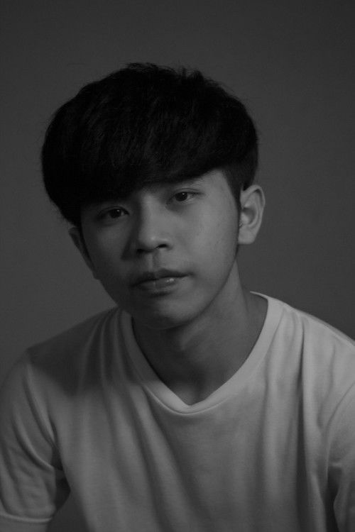 Lion Chong as Student A