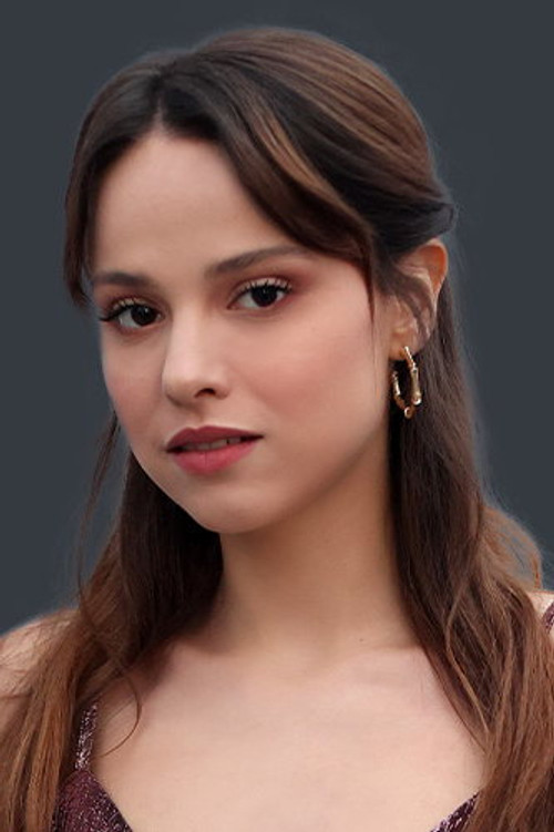 İpek Çiçek as Ayşe Bozoğlu