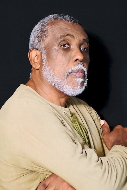 Frank Gilkes as Alfred Cox