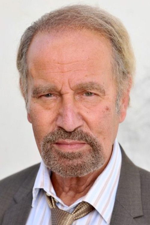 Yvan Varco as Félix