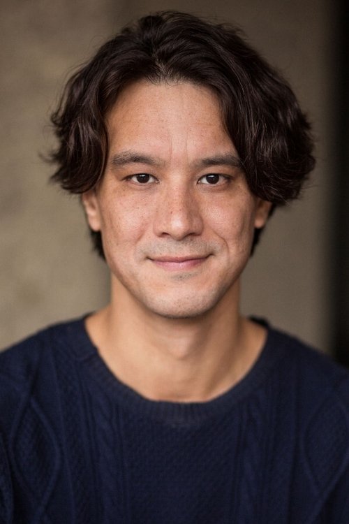 Matthew Leonhart as Officer Piedmont