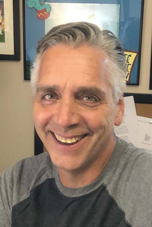 Robert Hughes as Lieutenant Carson