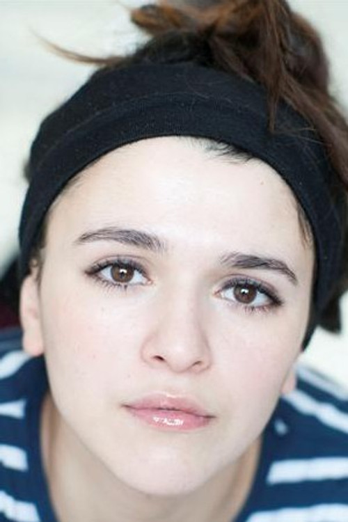 Selma Brook as Amandine