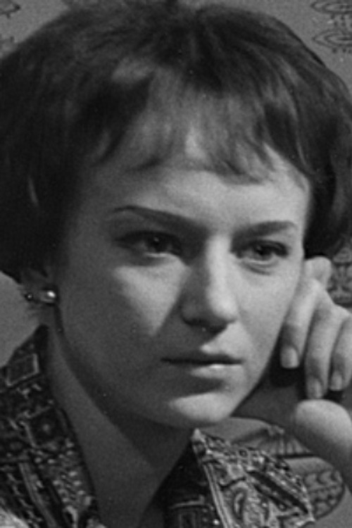 Pirkko Peltomäki as Kaarina Laakso