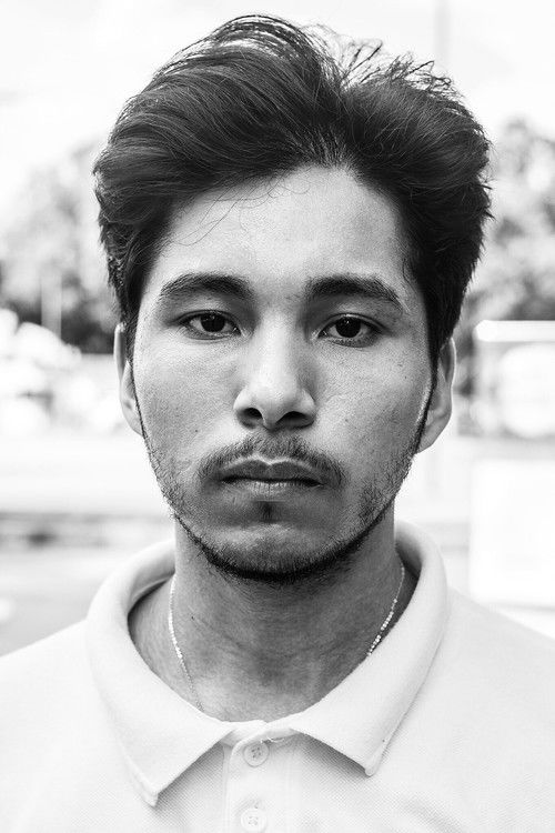 Jonathan Freitas as O Revelador