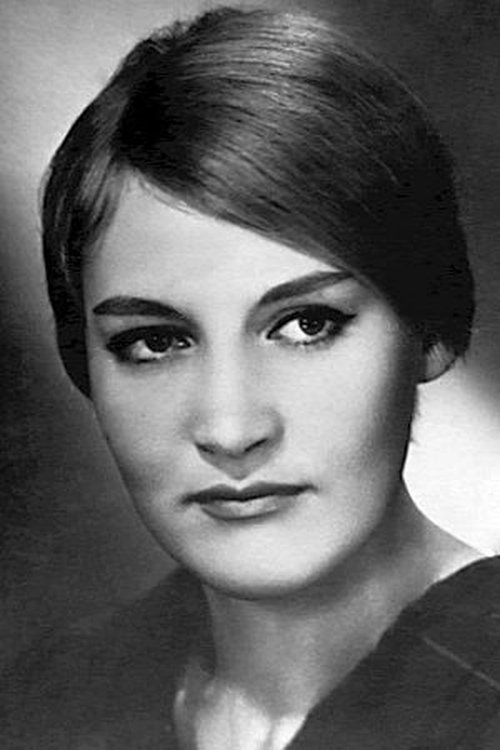 Larisa Burkova as Вера