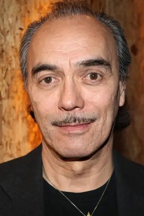 Raul Aranas as Sinto