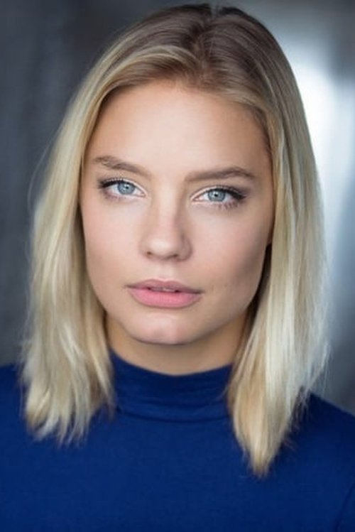 Holly Horne as Anemona