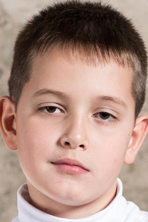 Dobromir Mashukov as 