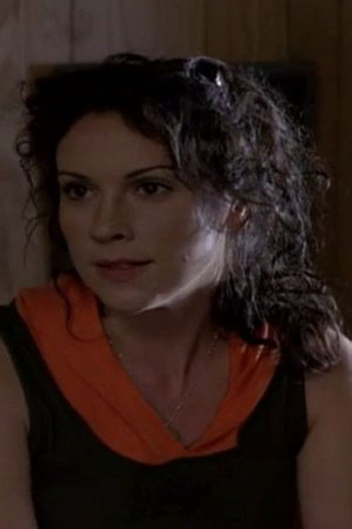 Lysa Apostle as Julie