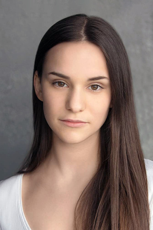 Sophia Pettit as Jess