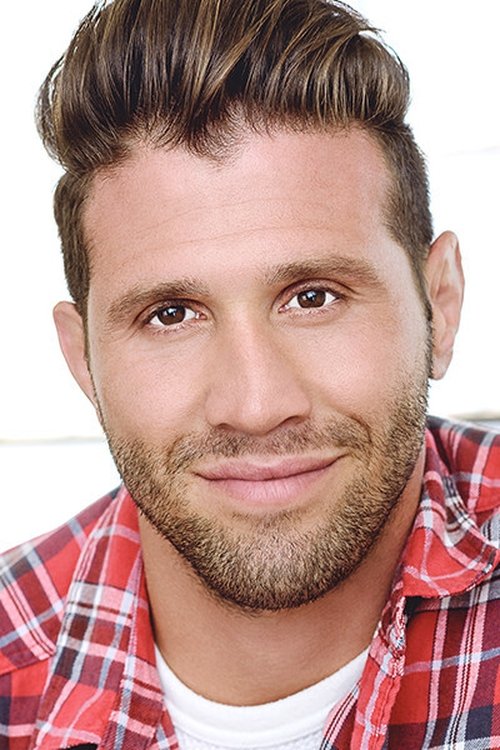 Jonathan Kowalsky as Dominic Bradshaw