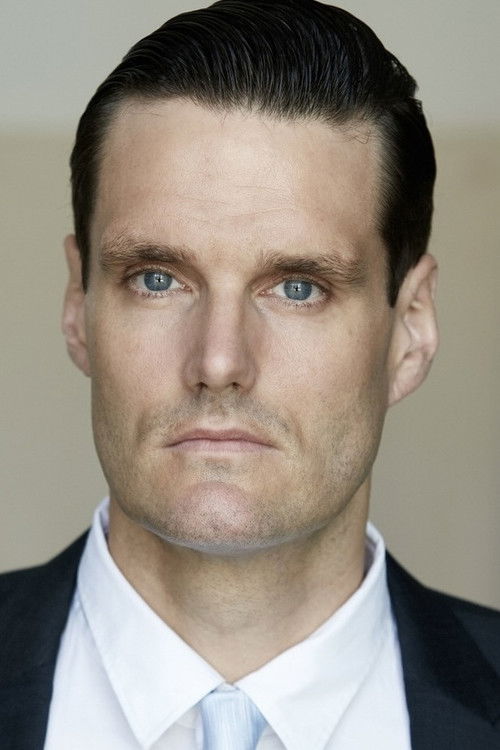 Philippe Reinhardt as Siegfried Greitschus