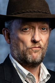 Jens Blegaa as Joe Ludwig