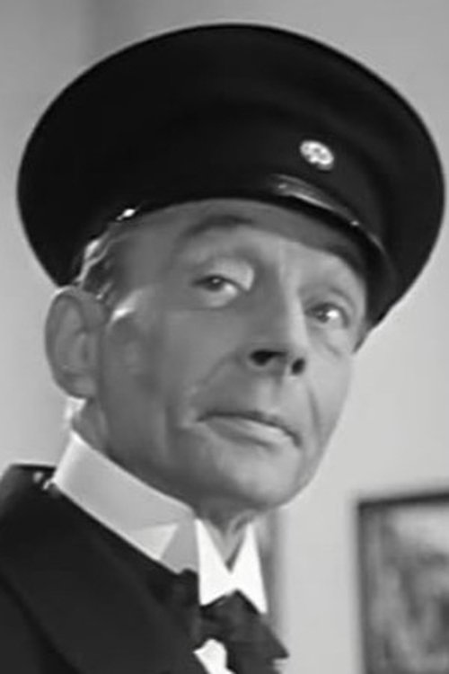 Klaus Pohl as Clown August