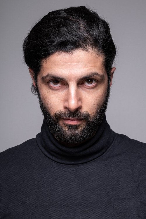 Kavé Niku as Mohammed Reza