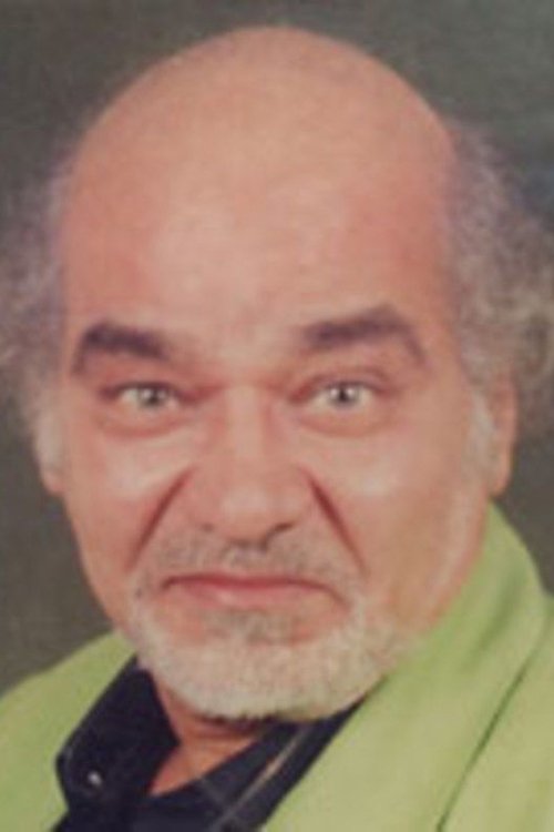 Ahmed Abdelhady as شفيق