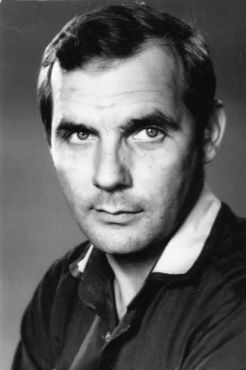 Serhiy Pidhornyi as Игорь Девушкин