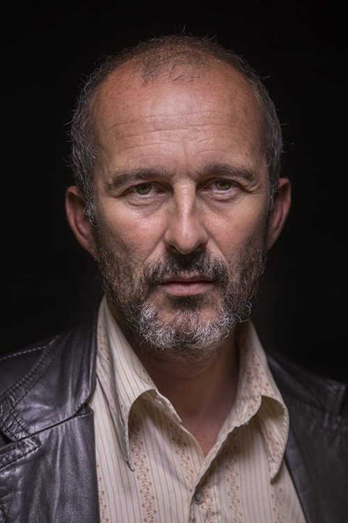 Christopher Patrick Nolan as Gavin