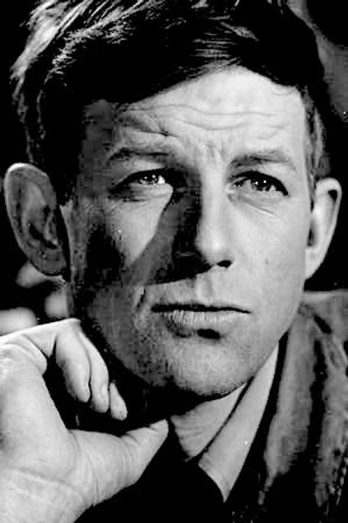 Per Asplin as Singer (singing voice)