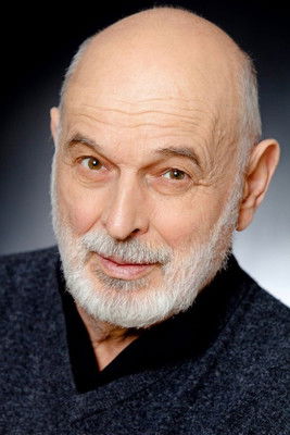 Winfried Hübner as Korbinian Wurmdobler