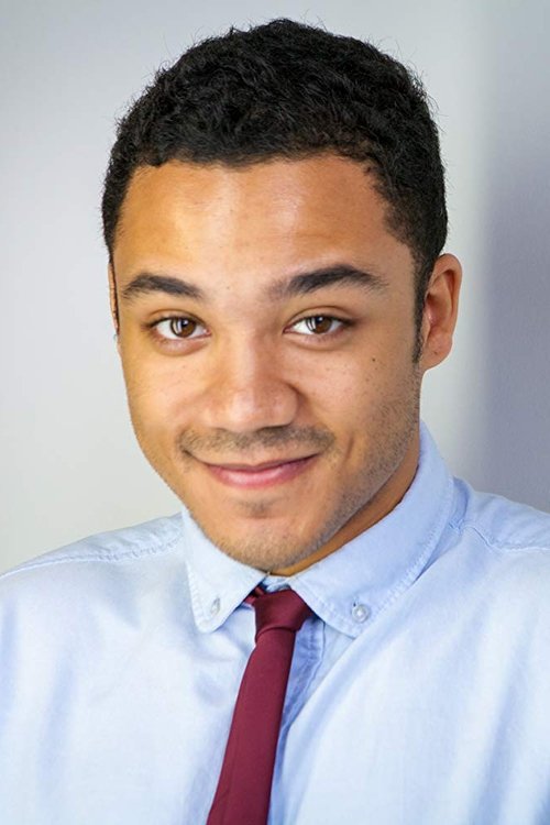 Izaak Smith as Dylan