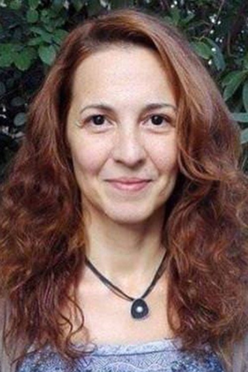 Giota Militsi as Ειρήνη