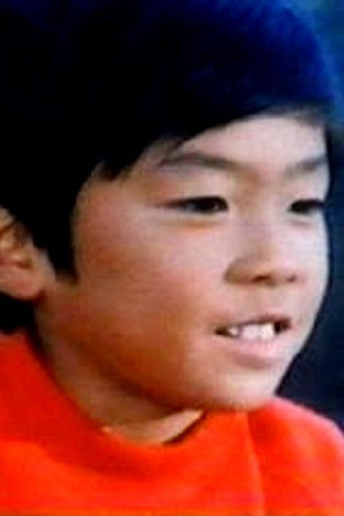 Hiroyuki Kawase as Narrator (voice)