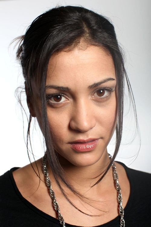 Morjana Alaoui as Anna Assaoui