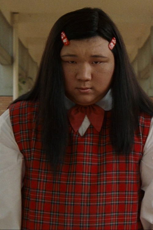 Han Yonghua as Maggie