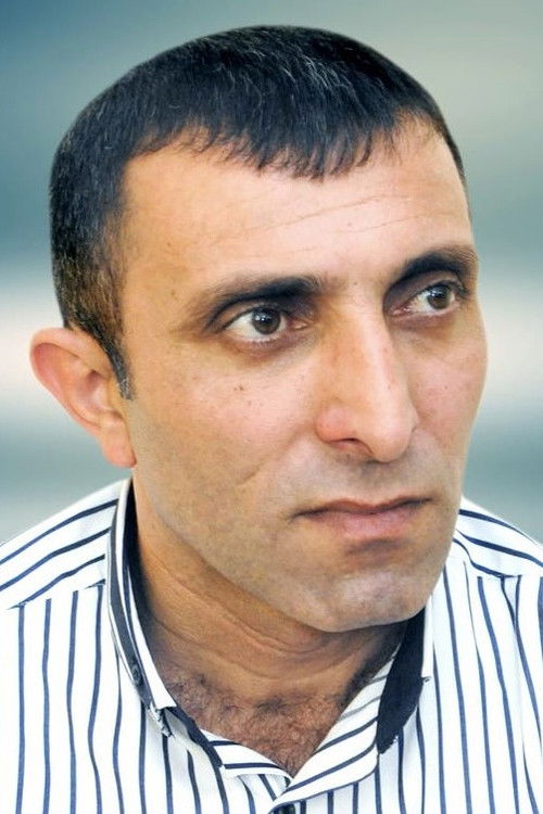 Yalchin Salimov as Molla