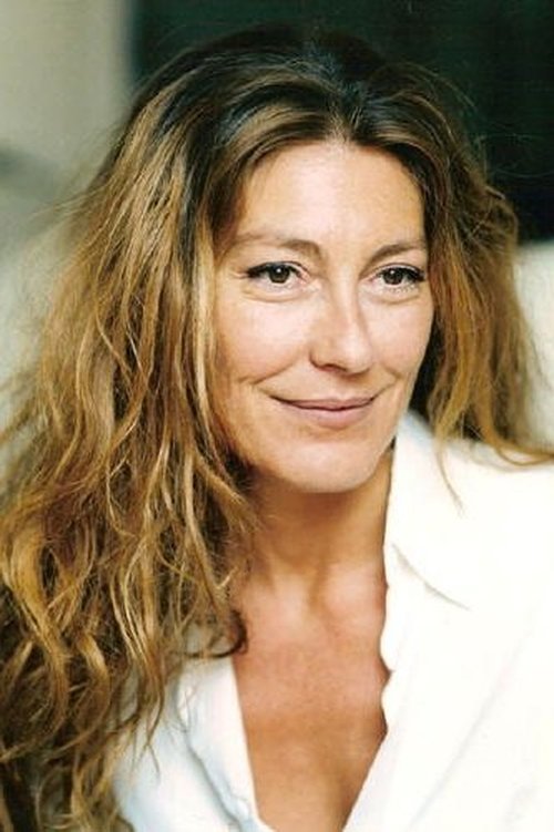 Isabelle Malin as La femme du parc