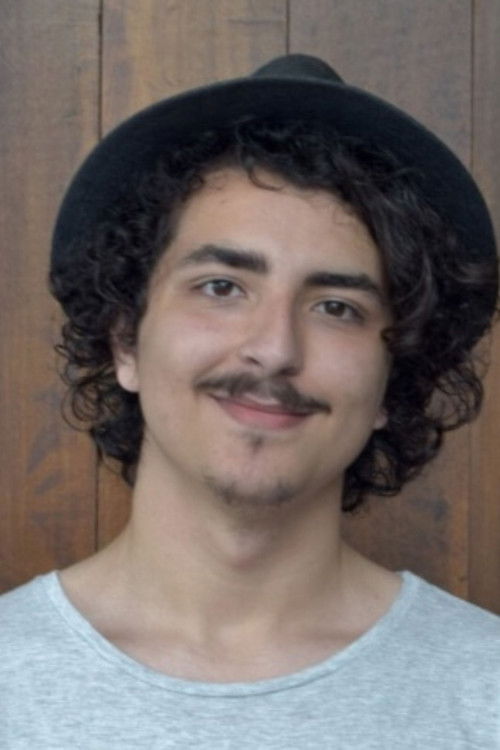 Jean Teixeira as Figurante