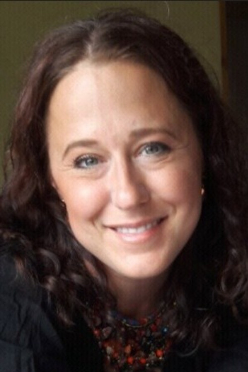 Chelsie Bell Dickson as Lina Svensson