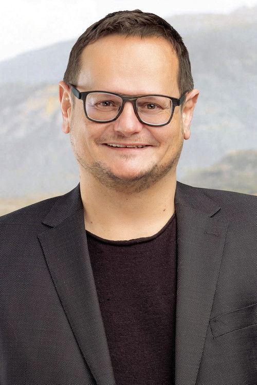 Oliver Imboden as Fricker