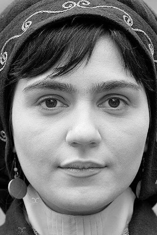 Mona Ahmadi as