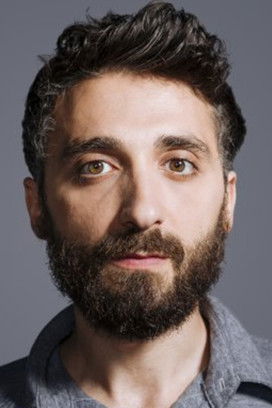 Prodromos Tsinikoris as Priest