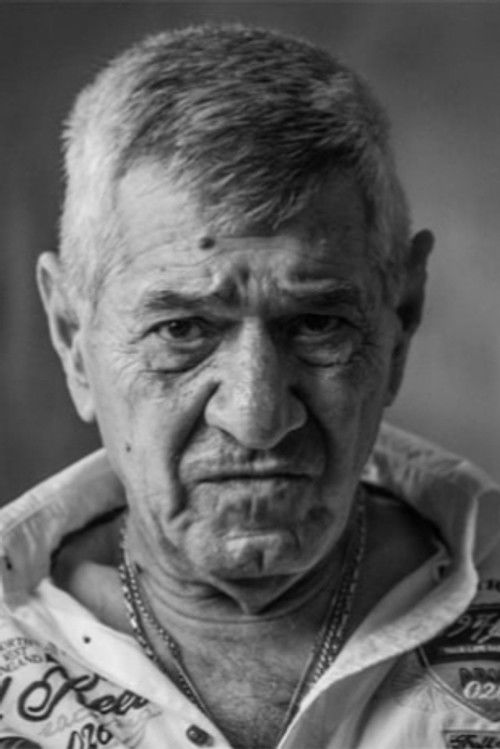 Levon Malkhasyan as Self